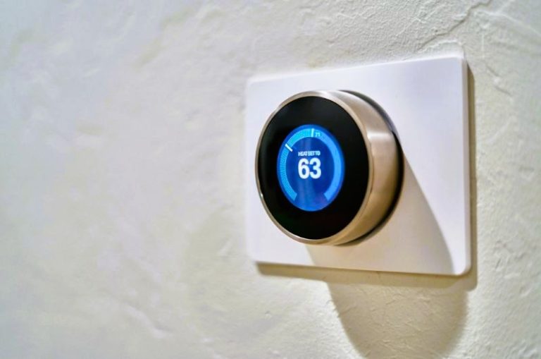 Top Tips for a Home That Feels Effortlessly Comfortable All Year Long 59 ComfortableHome-CarlaAdams02