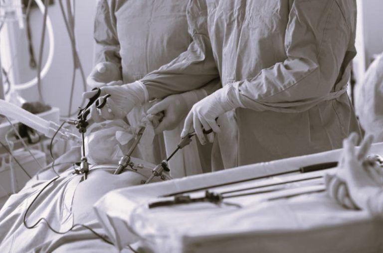 How Minimally Invasive Hernia Surgery Supports Faster Recovery 17 HerniaSurgery-NoBS01