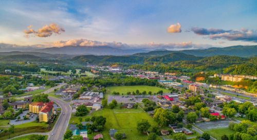 A Traveler’s Guide to Starting Your Day Right in Mountain Destinations