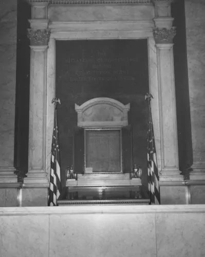 The Declaration of Independence and the Constitution on display in the Library of Congress