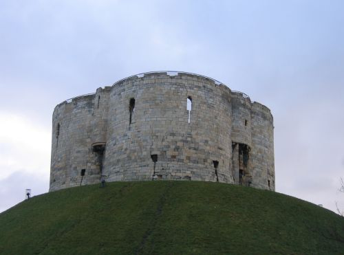 Law within Law: Jewish Self-Governance and Fear in Medieval England