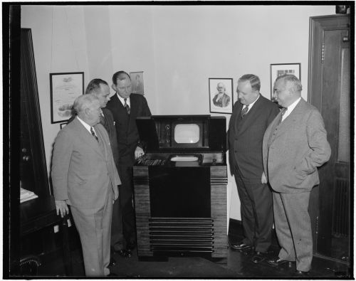 Executive Pressure: How Nixon Used the Fairness Doctrine to Intimidate Broadcasters