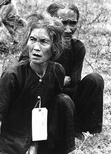 The Vietnam War and the Credibility Gap: Narratives, Media, and Public Trust