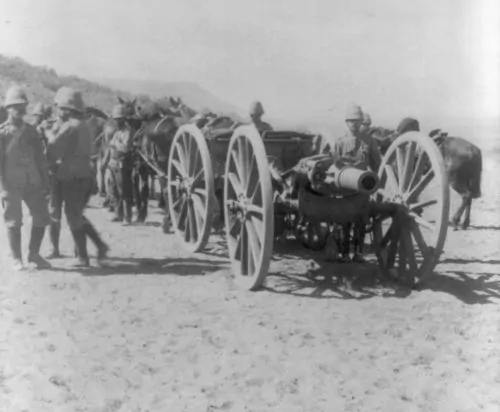 Royal Field Artillery 5-inch howitzer in the Northern Cape, in January 1900, during the Second Boer War