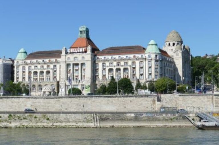 Which Banking Methods Can You Use in Hungarian Online Casinos? 6 BankingMethods-BorossOrs01