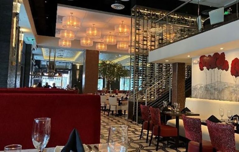 FlemingsSteakhouse-Natalie01