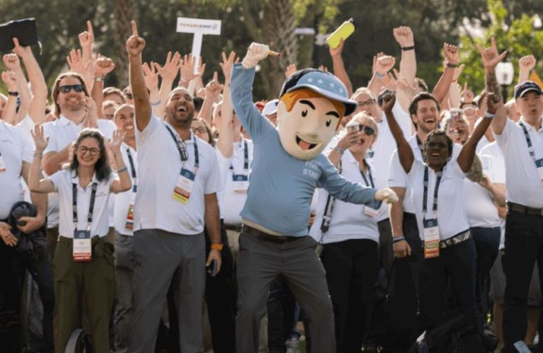 FranchiseOpportunity-VDSCUSTMAR260075-HannahGilbert02