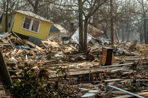 How to Create a Home Protection Plan for Hurricane-Prone Areas 2 How to Create a Home Protection Plan for Hurricane-Prone Areas