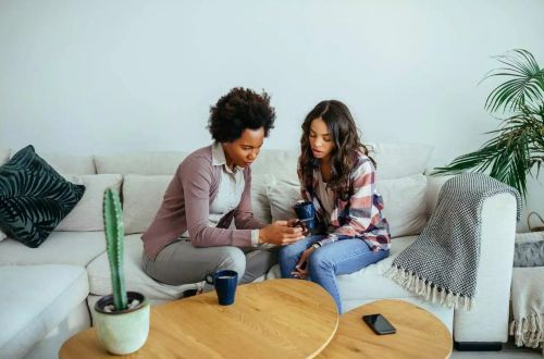 How Mental Health Group Sessions Encourage Peer Support and Healing