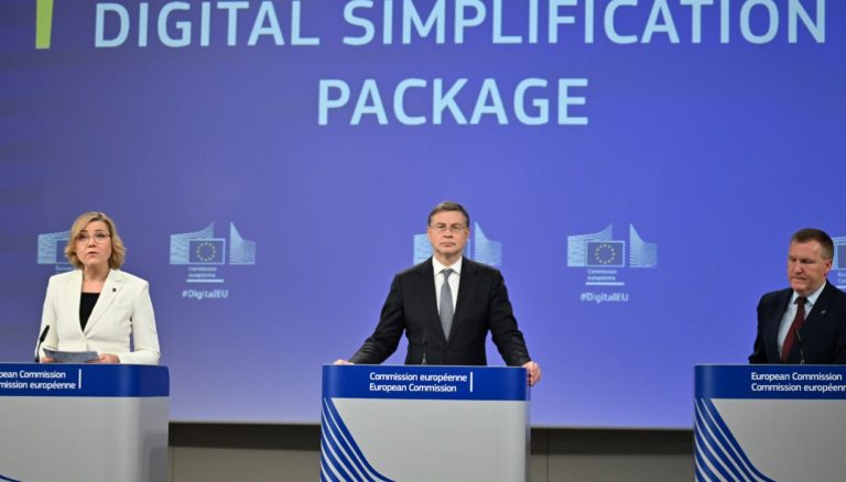 040426-04-Law-Technology