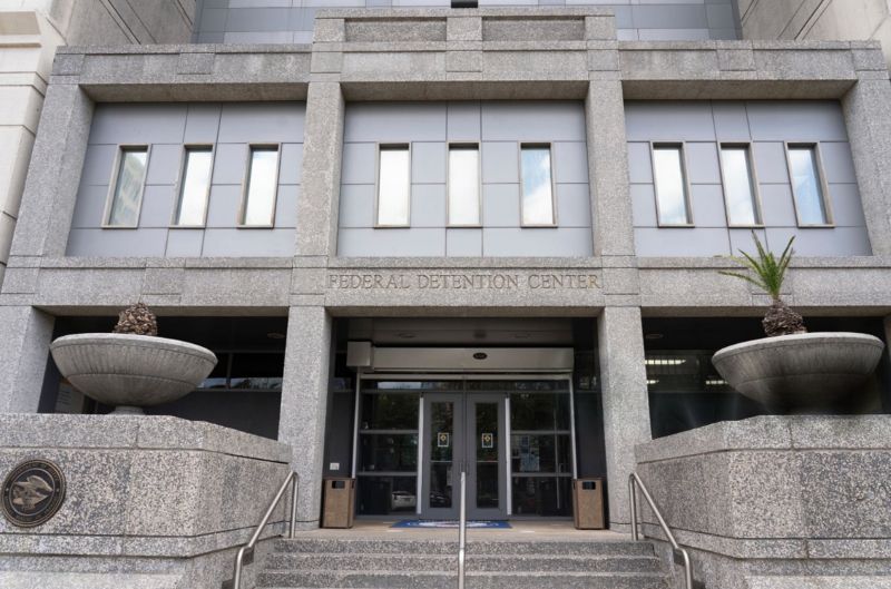 How FDC Houston Supports Federal Detainees