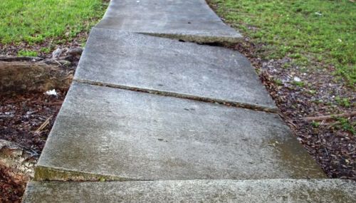 What Property Liability Lawyers Evaluate in Injury Claims