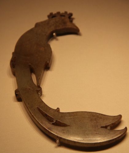 Jade fenghuang, unearthed from the tomb of Fu Hao, c. 1200 BCE
