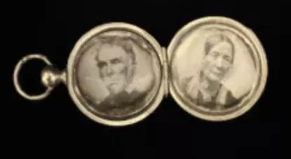 Memento Mori: Keeping the Dead Alive in the Victorian Era 9 Family Photographs within Shell Design Locket