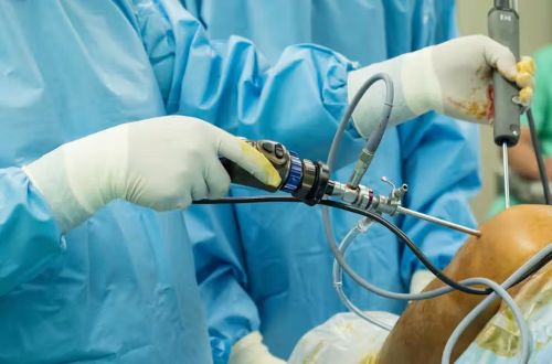 The Cure That Wasn’t: A Brief History of the Placebo Effect in Medicine 7 Placebo knee surgery works as well as the real thing