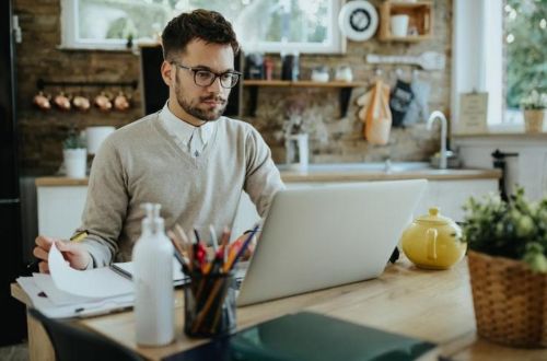 What Flexible Postgraduate Study Says About Work in the Digital Age