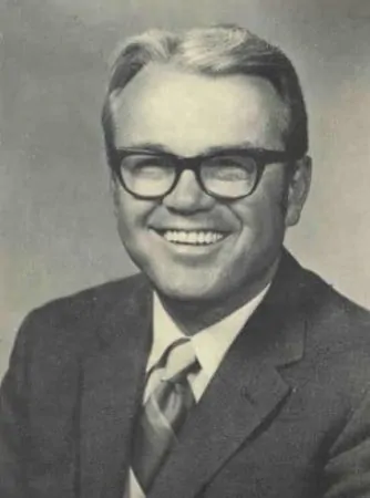 Friendship and Boundaries in the Modern World 8 Vernon E. Johnson, Founder of the Johnson Model of Intervention