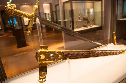 Joyeuse in the Louvre