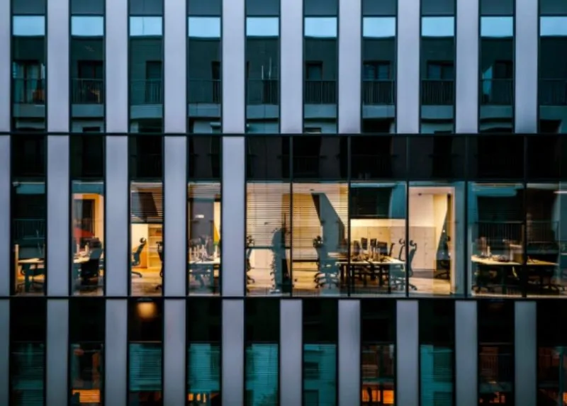 Growing Pains: Signs It’s Time for Your Business to Move to a Bigger Space 2 Growing Pains: Signs It’s Time for Your Business to Move to a Bigger Space