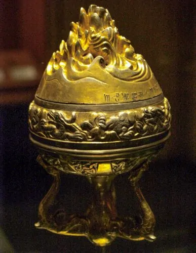 Detail of the gilded incense burner given by Emperor Wu to Wei Qing as an imperial gift