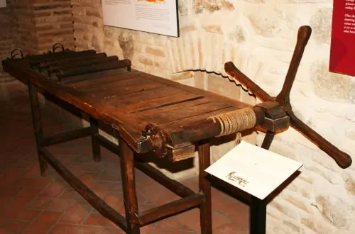 A rack used to extract confessions