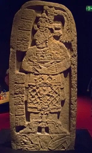 Stela from Quiriguá depicting a queen trampling a captive, ca. 653 CE