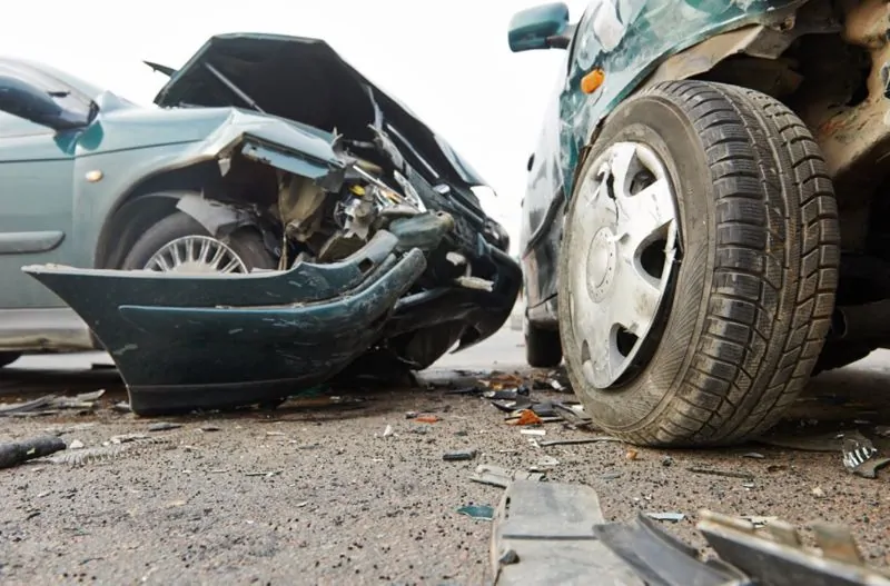 How an Experienced Car Crash Lawyer Builds a Stronger Injury Claim