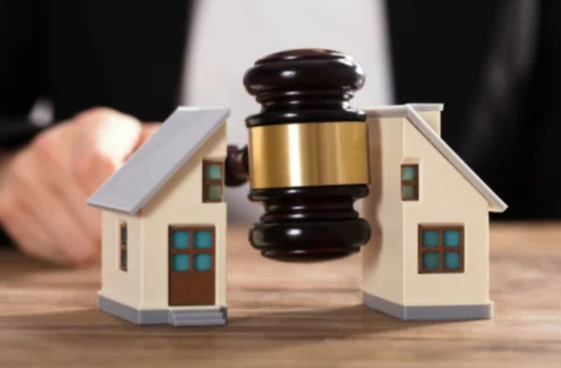How a Jointly Owned Home Gets Split When Co-Owners Disagree
