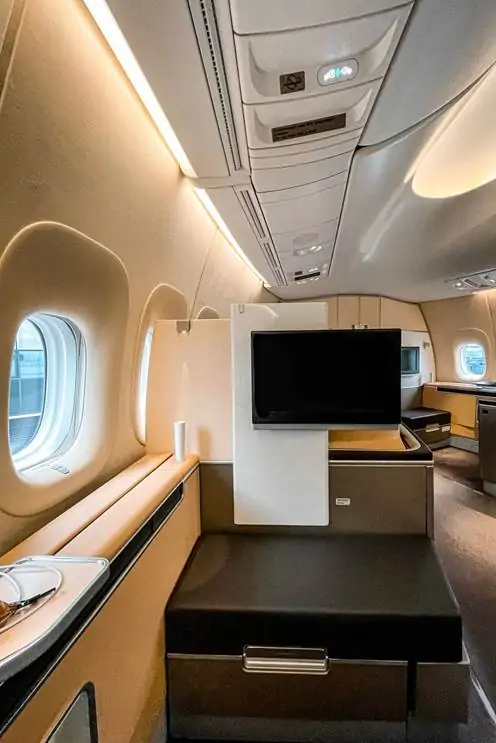 The Evolution of Luxury in the Sky: How Next-Gen Cabin Design Redefined Premium Air Travel