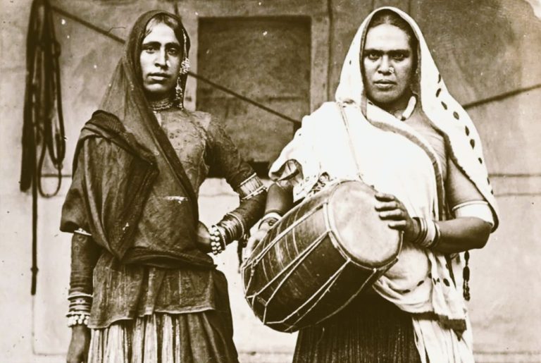 102726-01-India-Transgender