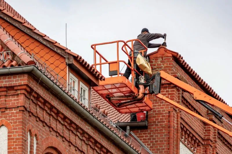 Overhead and Overlooked: When Your Commercial Roof Demands Attention